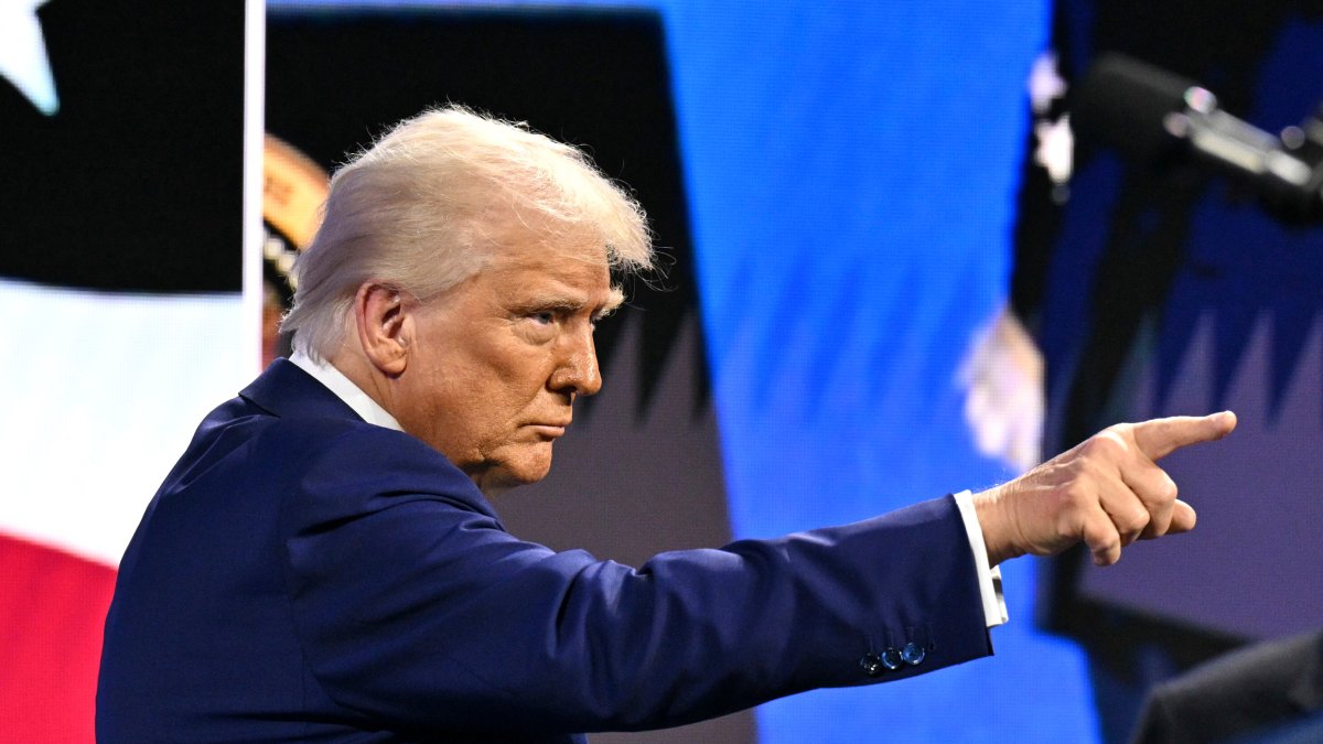 Trump vuelve a amenazar con destruir infraestructura civil si Iran no acepta acuerdo